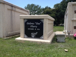 Single basic mausoleum in Pascagoula, MS